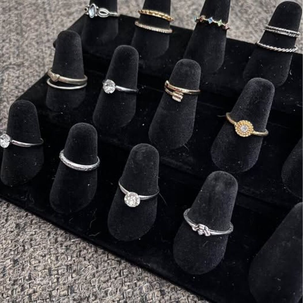 Assorted 16 Fashion Rings Lot - Picture 2 of 3